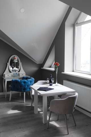 Мини-отель Rivoli Hotel Черновцы Улучшенный полулюкс Mansard-3