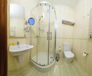 Мини-отель Rivoli Hotel Черновцы Двухместный номер с 1 кроватью-4